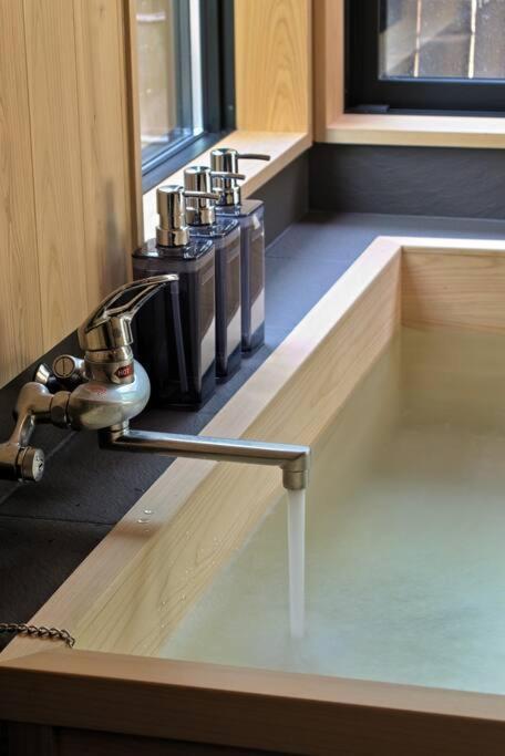 Hinoki No Ie - Cottage With Natural Hot Spring In A Cypress Bathtub Shika ภายนอก รูปภาพ