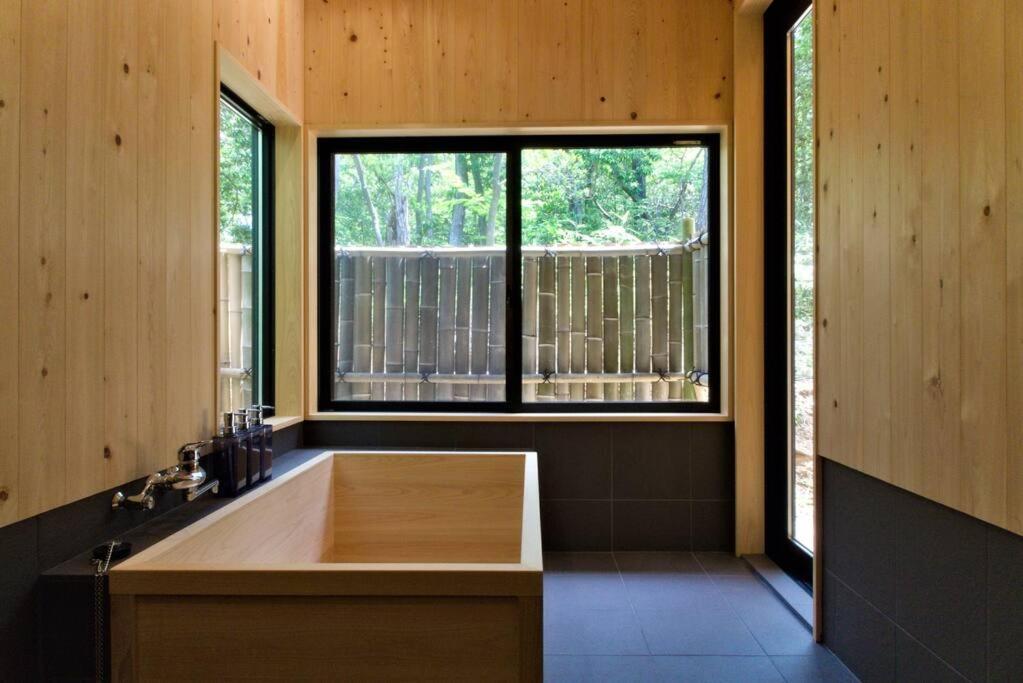 Hinoki No Ie - Cottage With Natural Hot Spring In A Cypress Bathtub Shika ภายนอก รูปภาพ